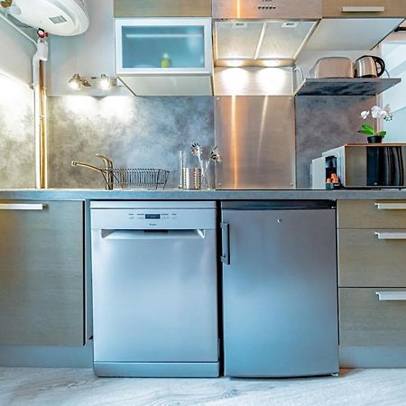 The Bertholey - 4 People - Oullins Apartment Bagian luar foto